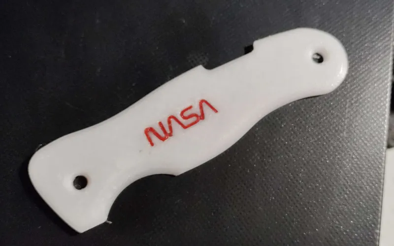 Leatheman Crater c33t Nasa scales inlay