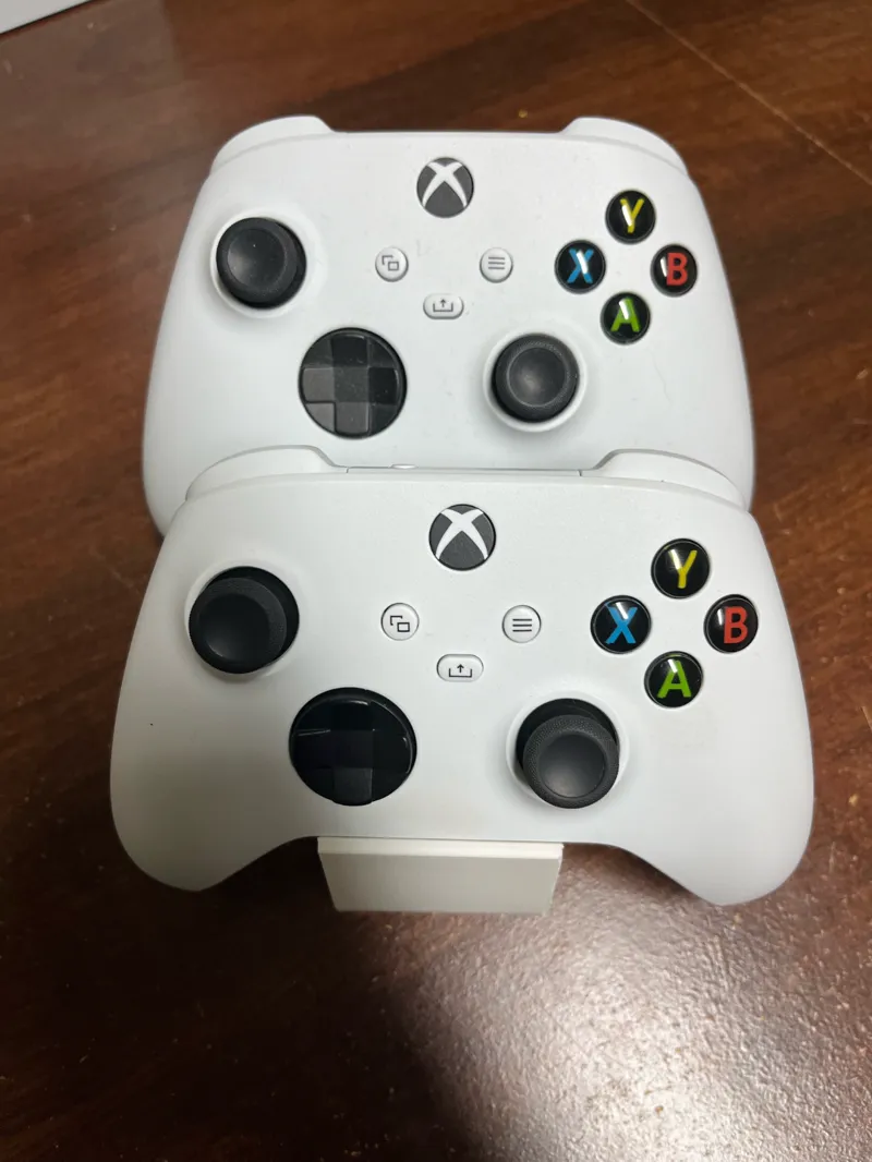 Dual Xbox Controller stand 