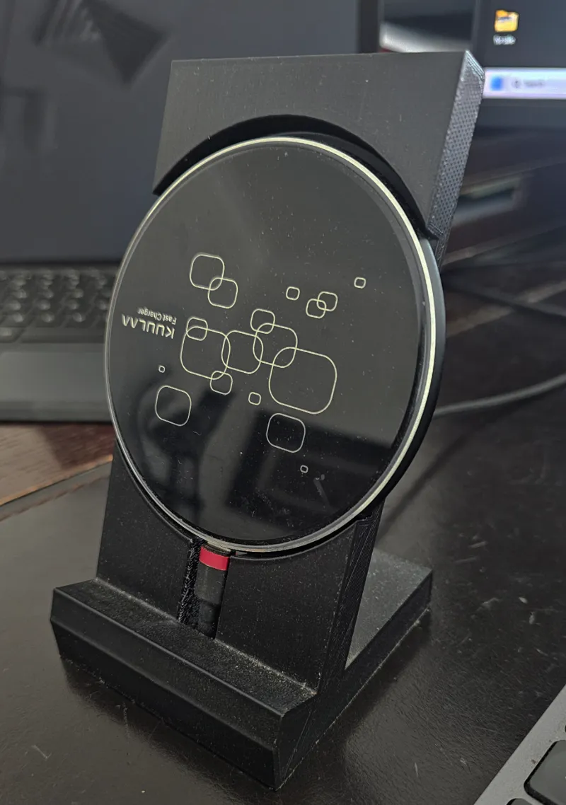 Samsung S22 S23 phone stand with charging pad allowance