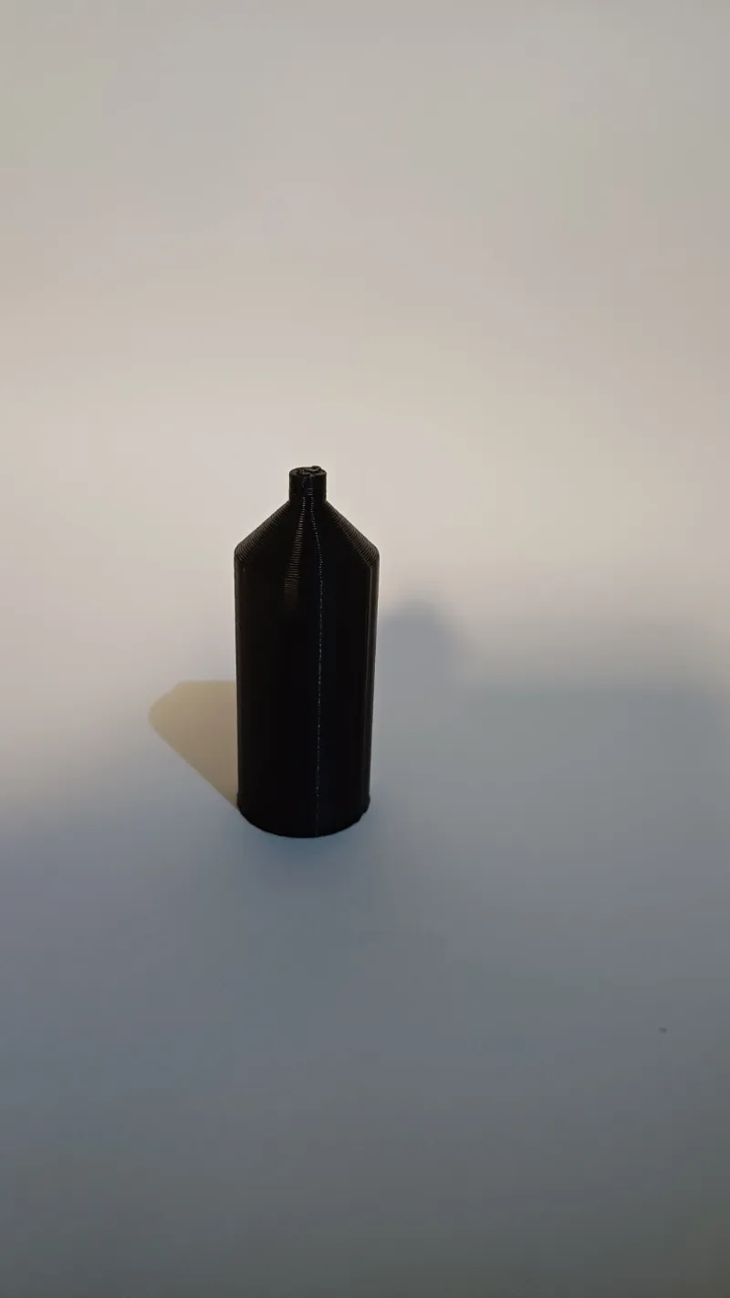 mini spray can