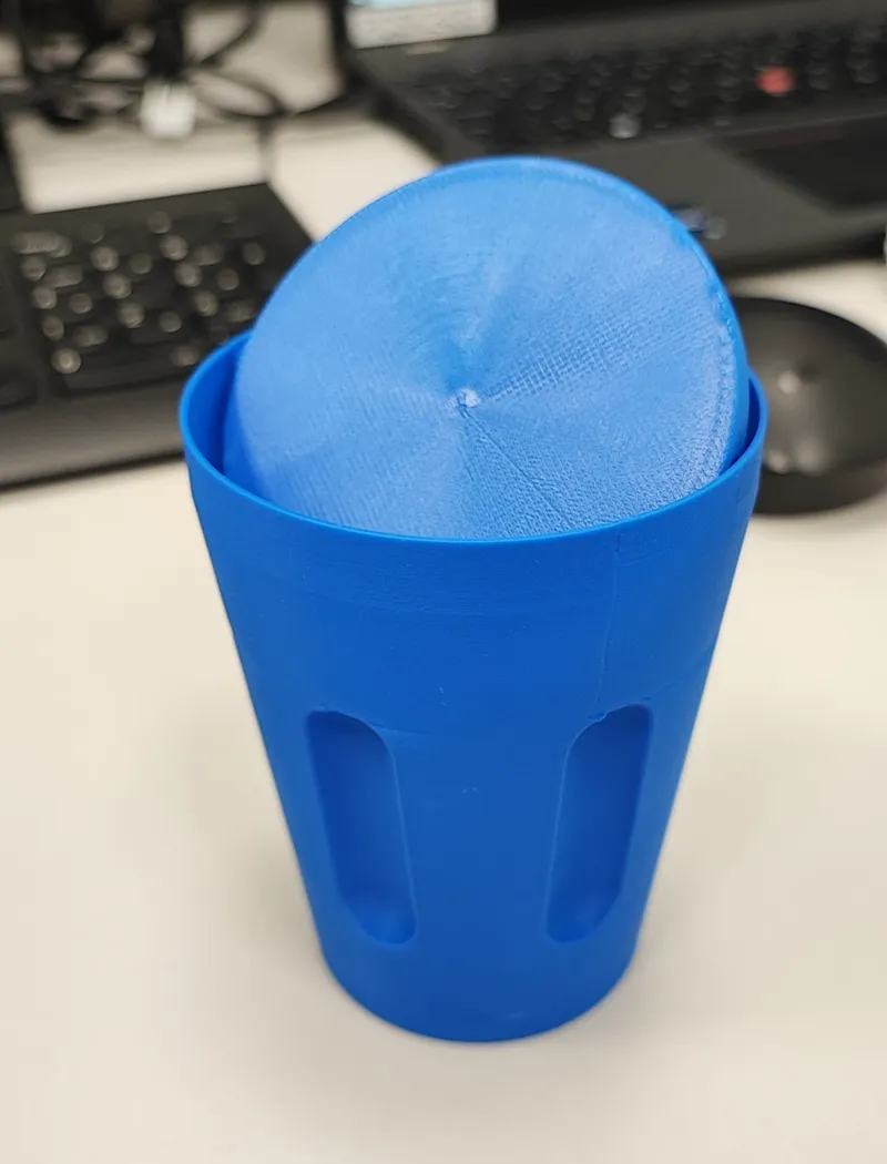 Mini Desktop Trash Bin