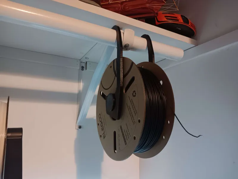 Filament hanger (easy to print)