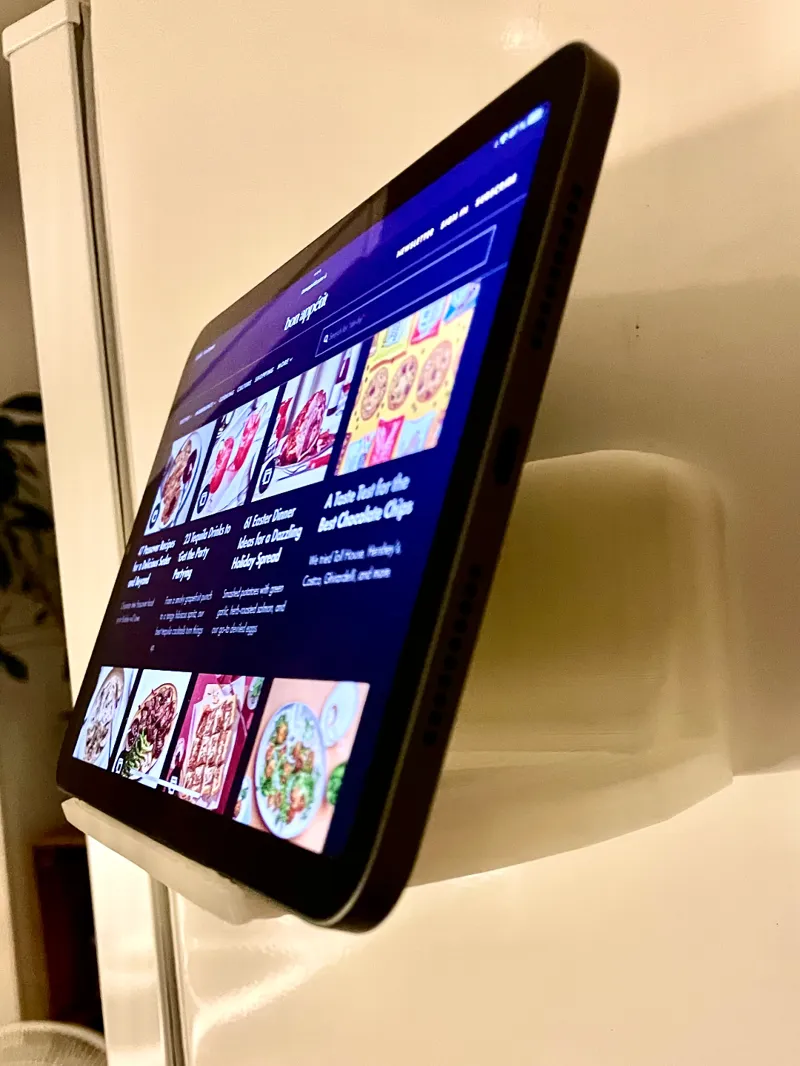 Magnetic iPad mini holder for fridge (curved)