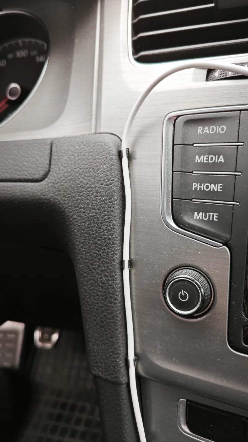 USB cable holder for car