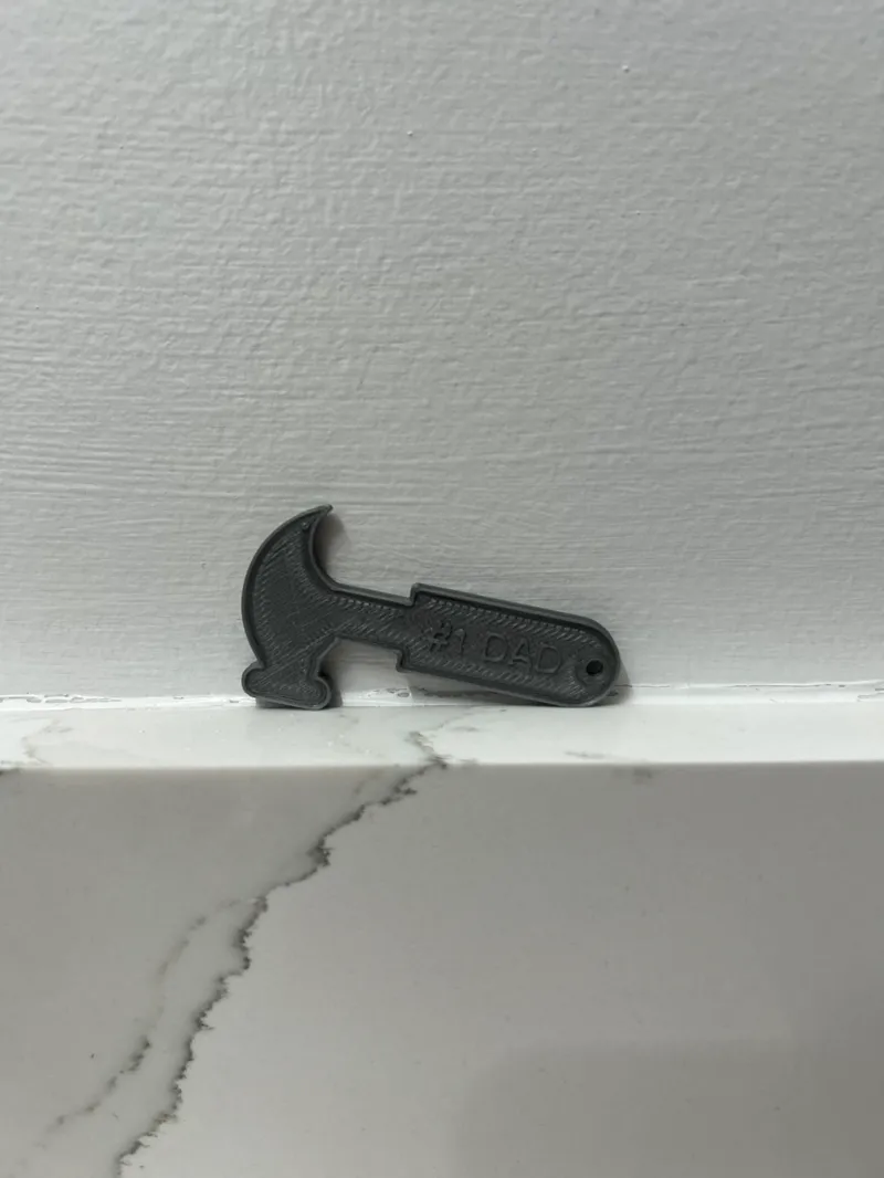 #1 DAD Hammer Keychain 