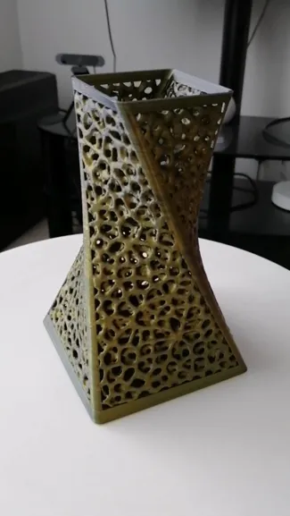 Voronoi Vase