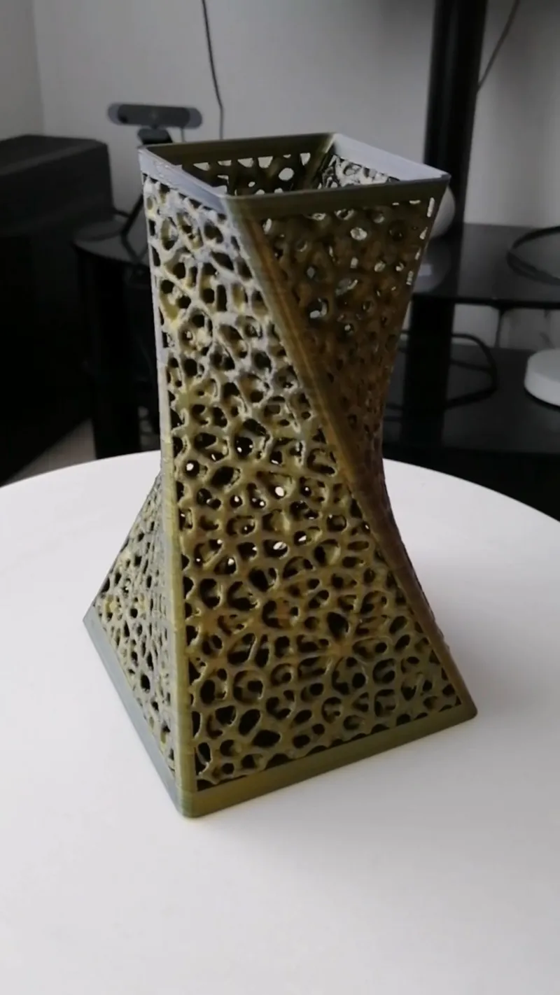 Voronoi Vase