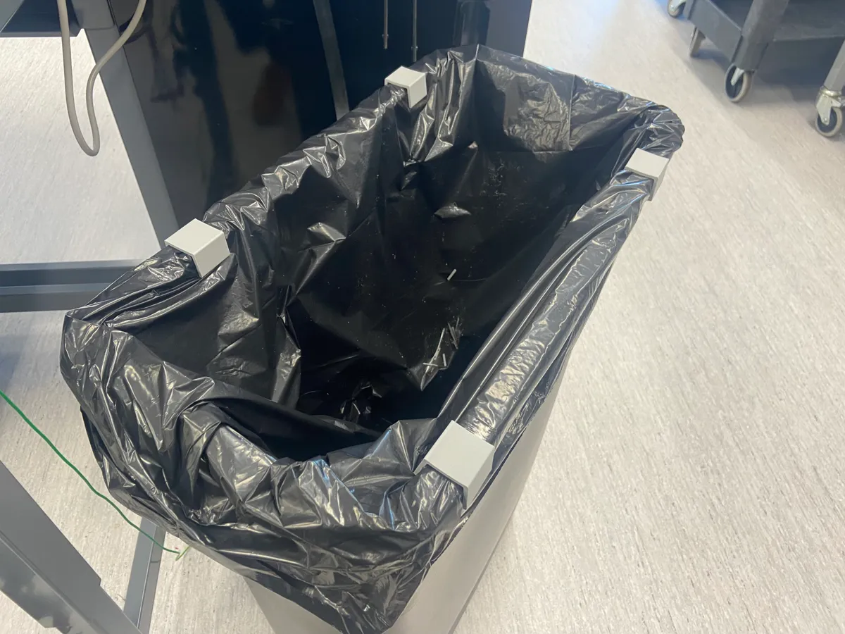 Clip pour sac poubelle