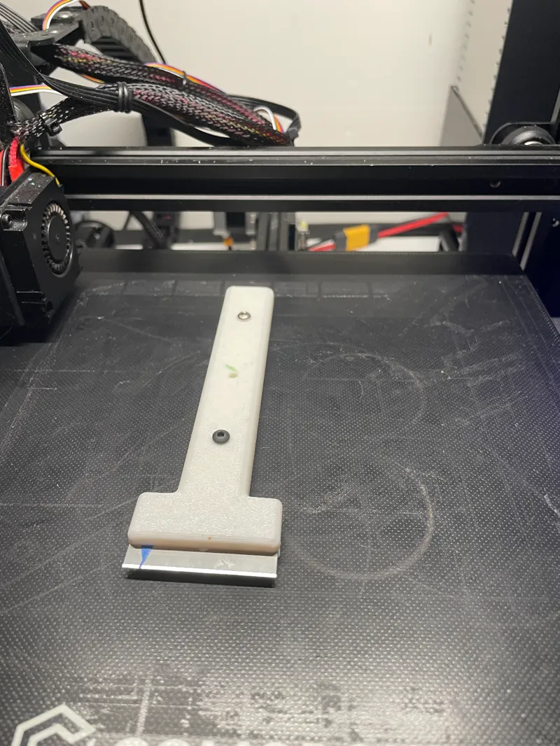 scraper for razor blade 