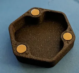 Small hexagonal magnetic box