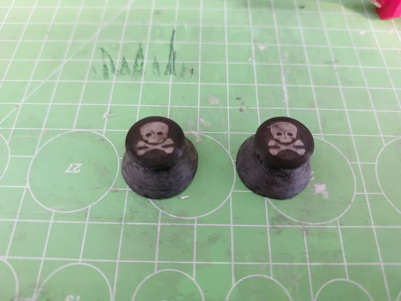 X Box Joysticks with Skull