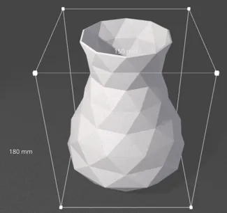 Erste Polygonvase