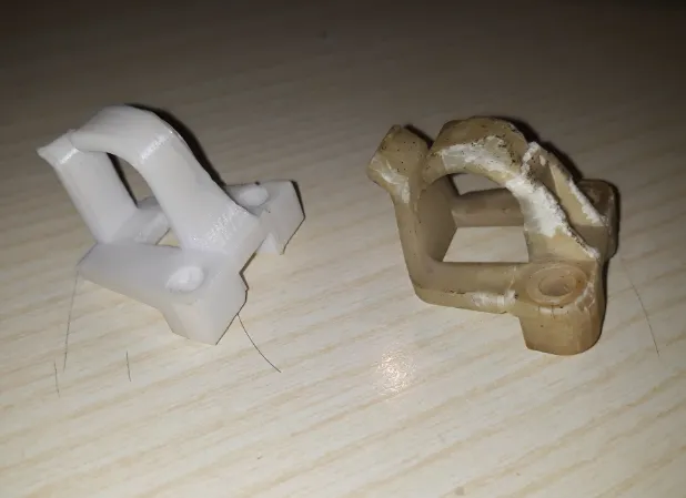 Brake lines holder 