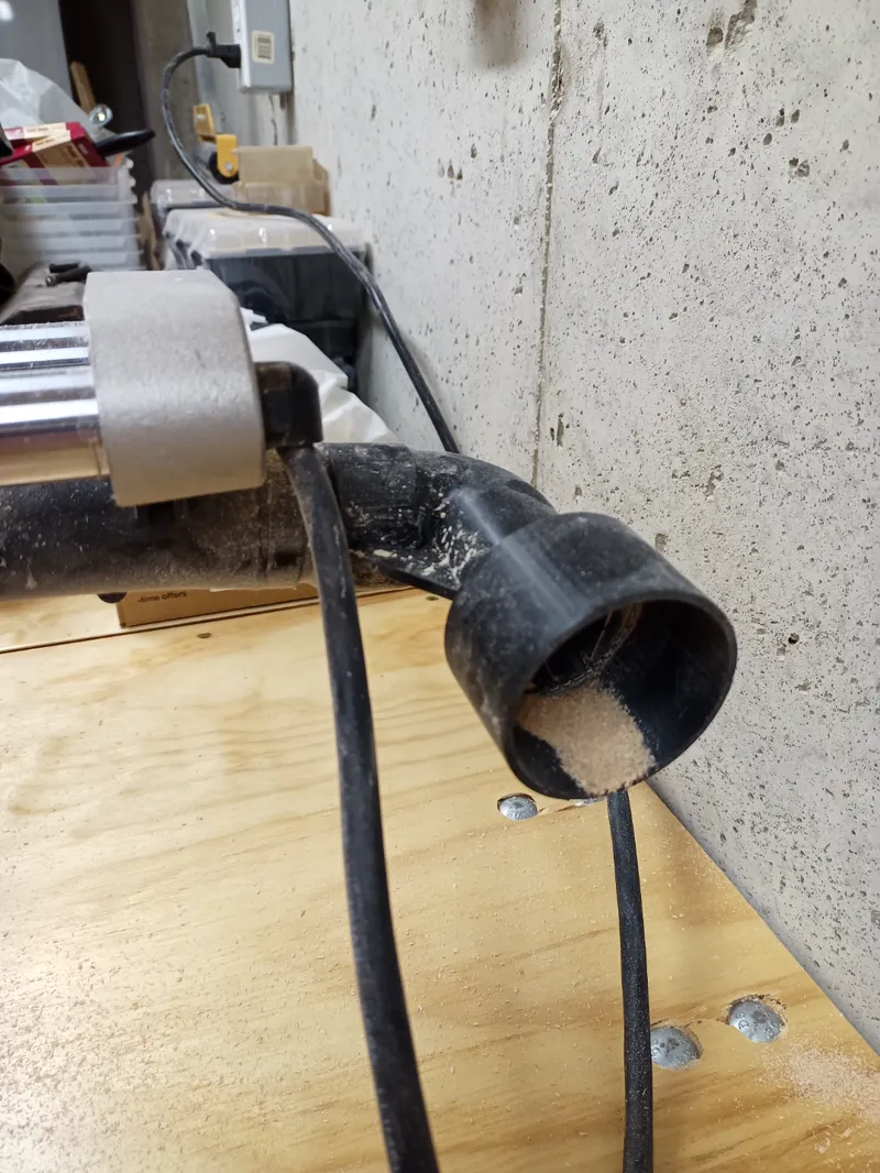 	Shop Vacume to Miter Saw Adapter