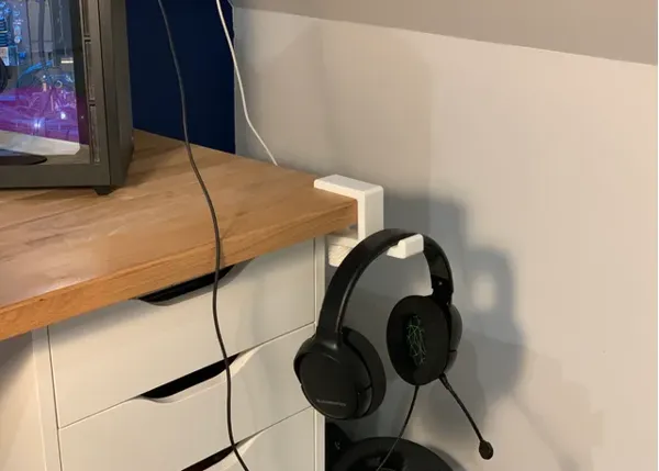 Support casque sous bureau