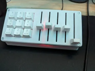 Stream Deck (MisteRdeck) Remix