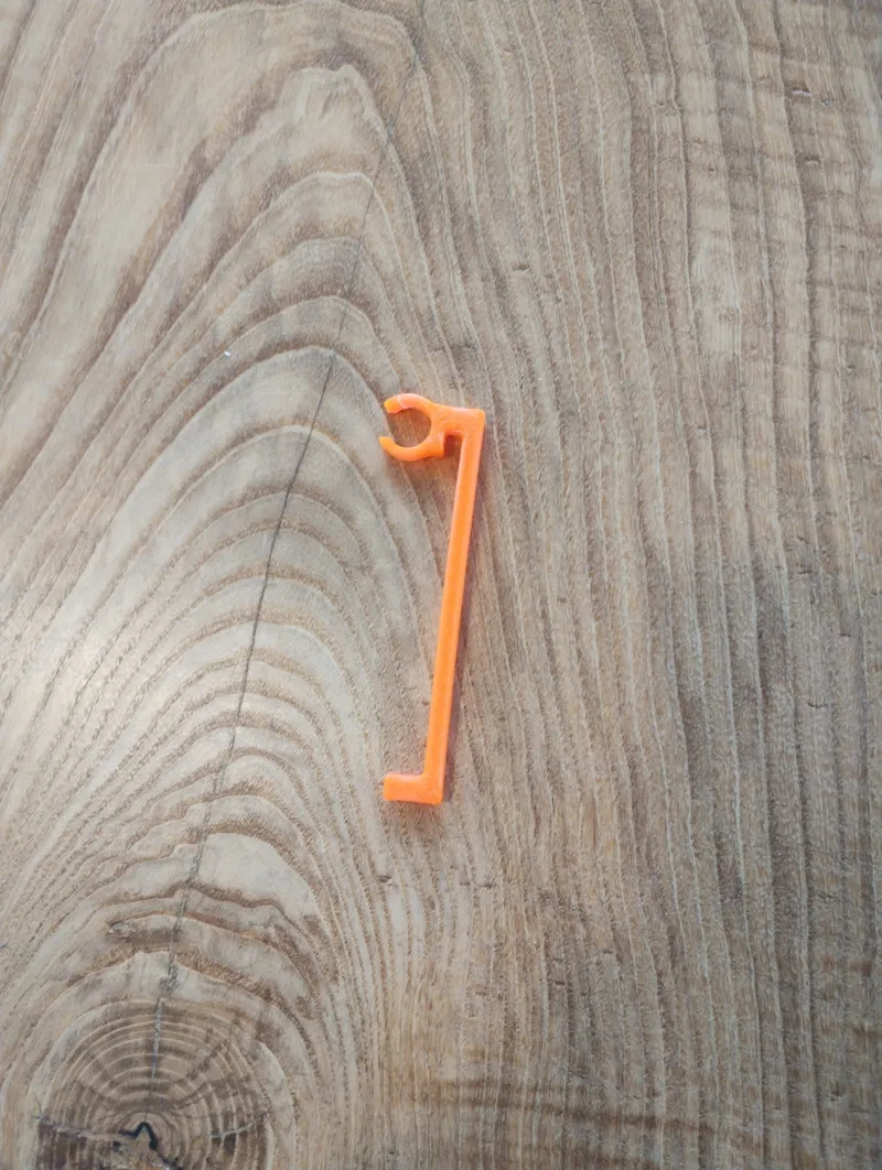 Cabel holder for 1 kg spool