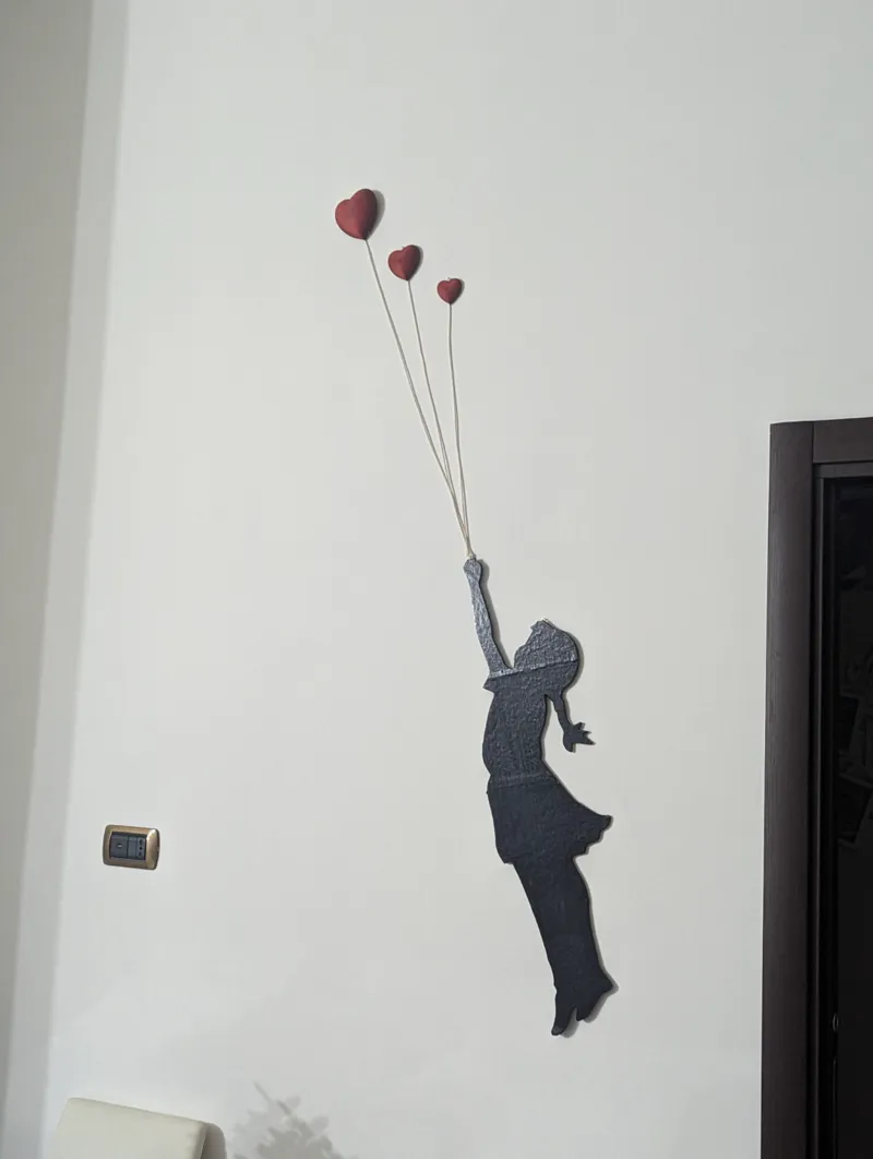 FRAMEWORK GIRL WITH HEARTS