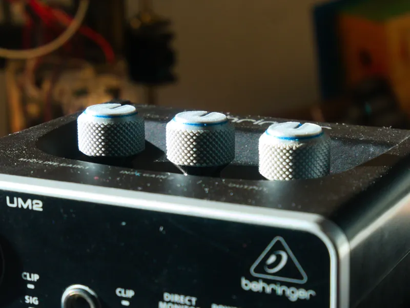 Knurled Replacement Knobs For Behringer UM2