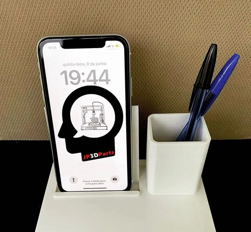 Cell phone and pen holder/Suporte telemóvel