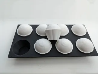 Toy muffin and tray