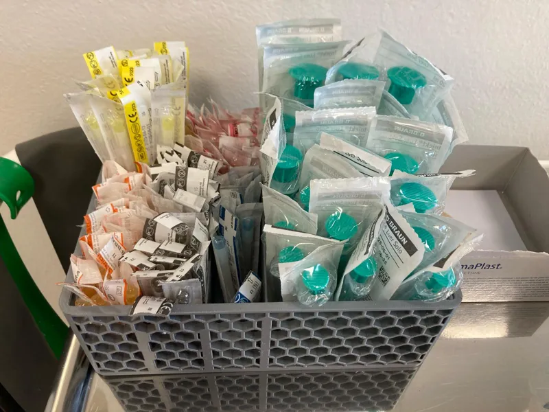Honeycomb organiser