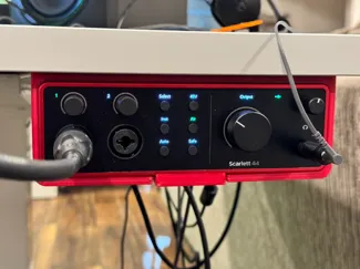 Scarlett 4i4 Gen 4 Under Desk Mount 