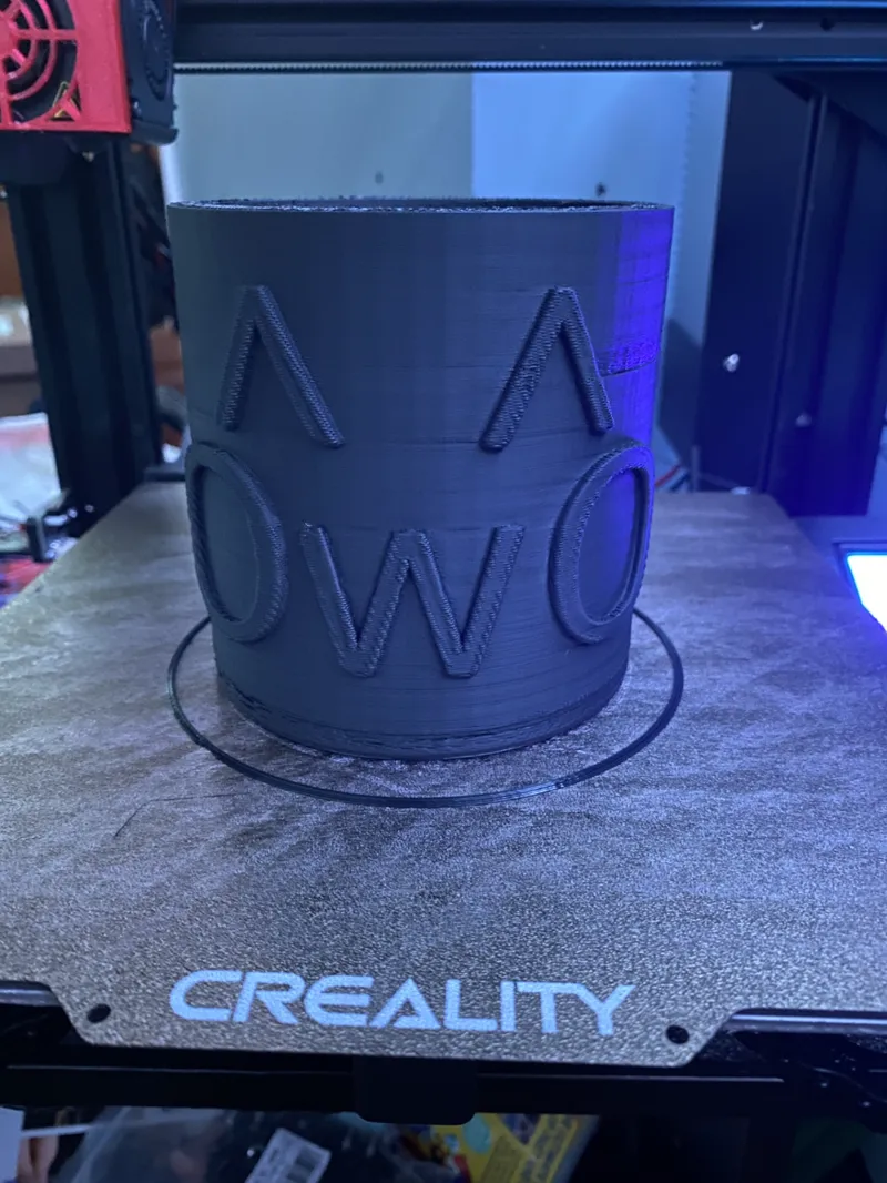 A (Cringe) pen holder