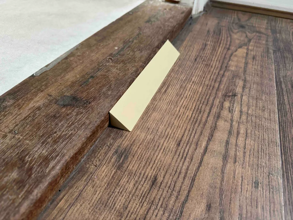 Roomba Ramp by Ben MakerWorld