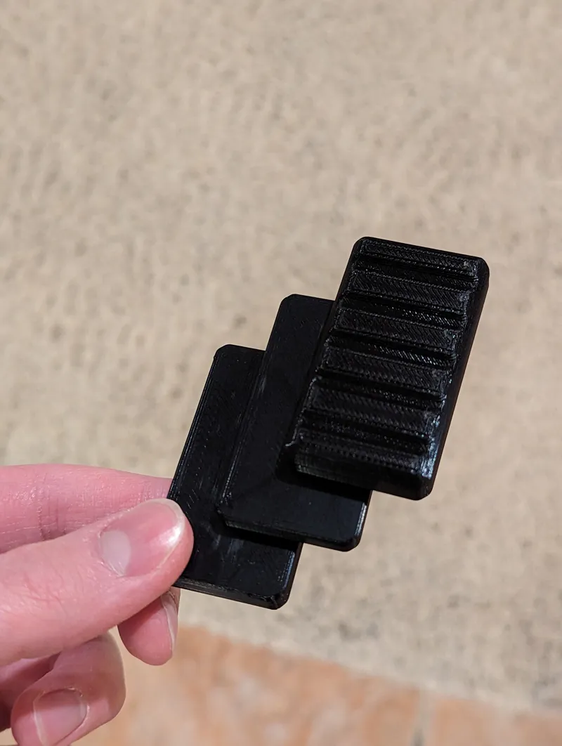 Mid piece for magnetic fidget slider