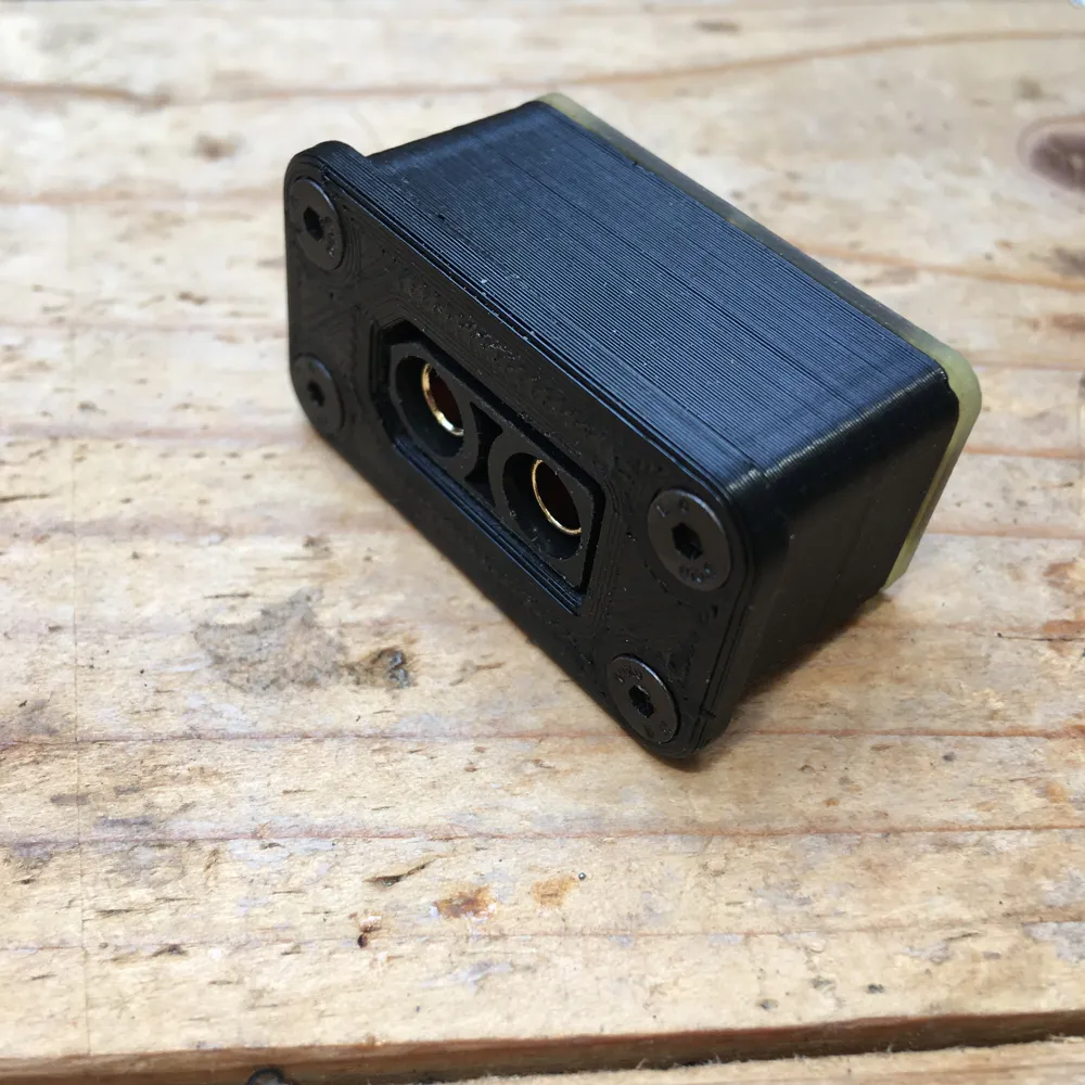 XT90 panel mount by _cybermouse_ - MakerWorld