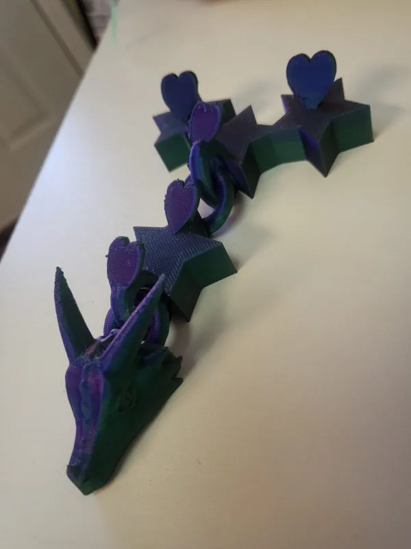 Mini dragon articulé étoile et cœur