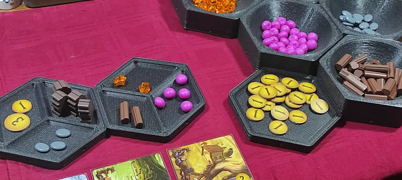 Tabletop hexagonal organisers or snack trays