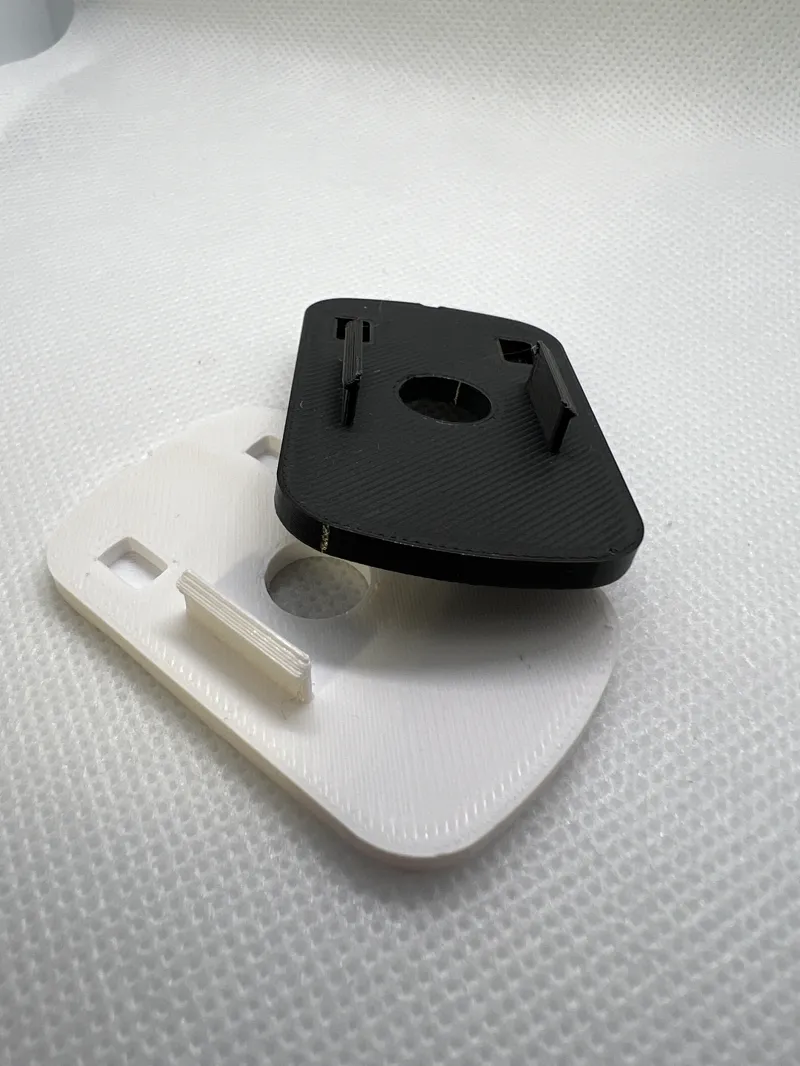 Straw adapter plate for Yeti Stronghold lid