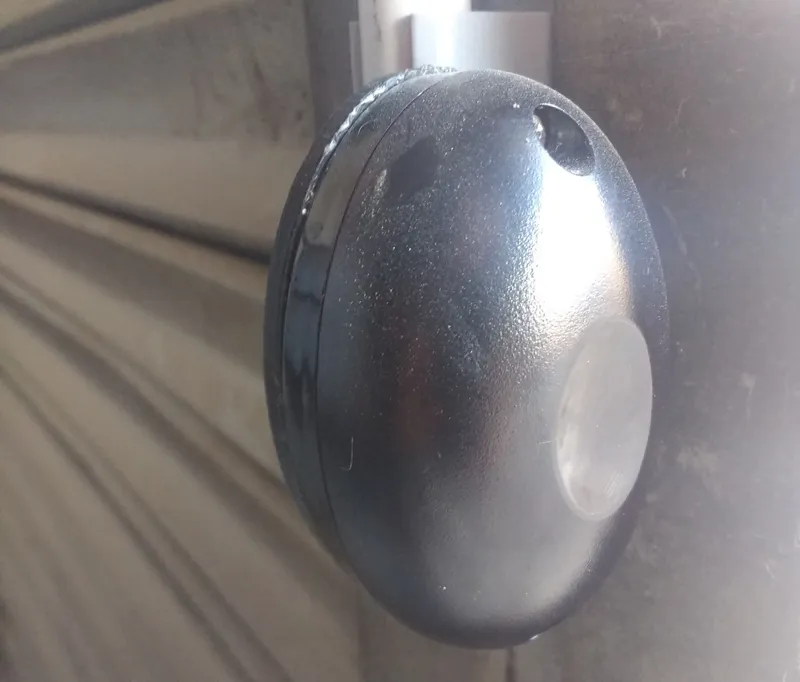 Customizable Infrared Beam Sensor angled support