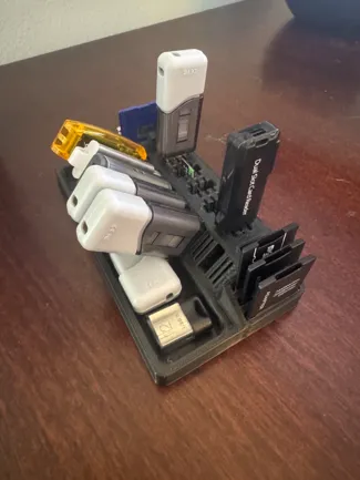 USB A, USB C, SD, micro SD storage Caddies
