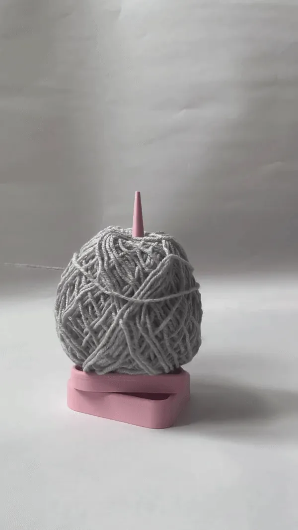 Rotating Heart Yarn Spinner - No Bearings Needed view 2