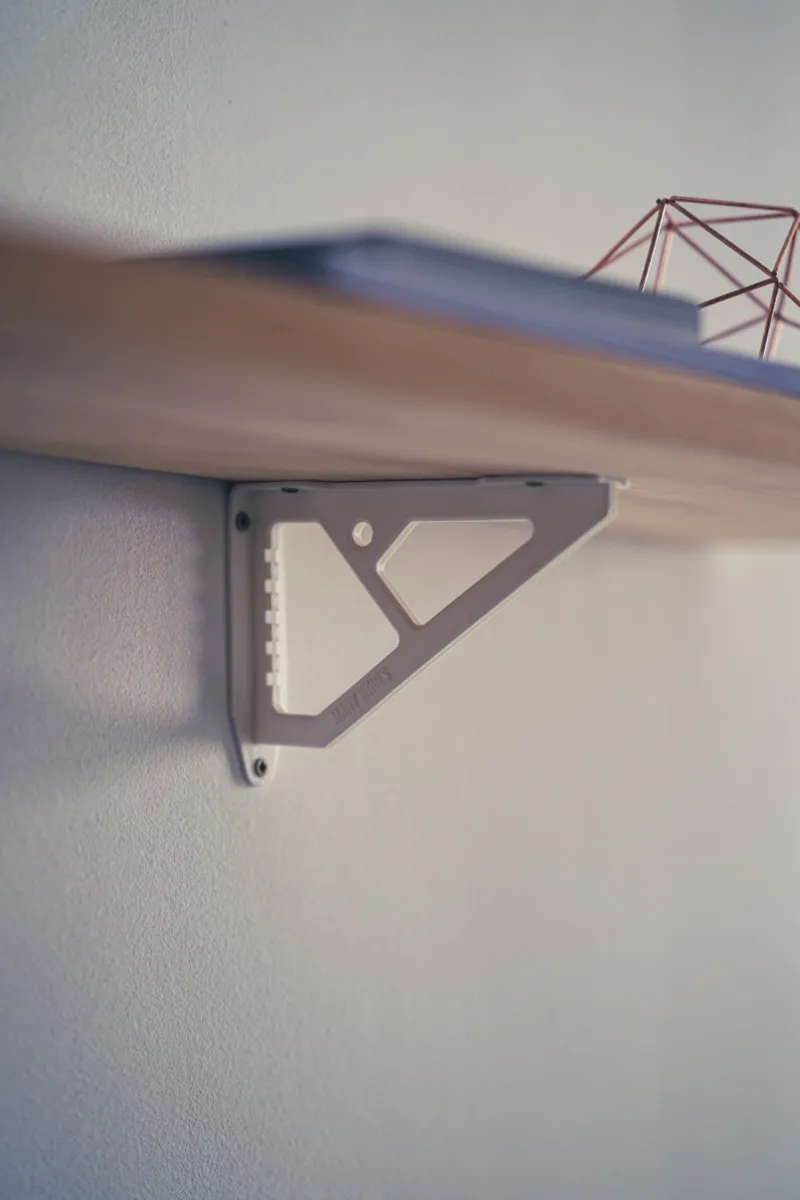 minimal shelf bracket
