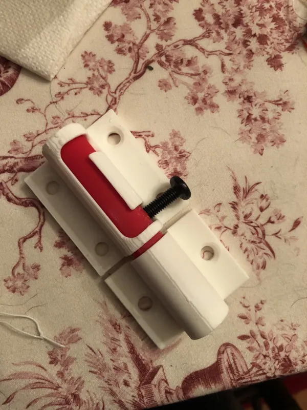 Latch with 8x3 magnets and M6 screw holes
