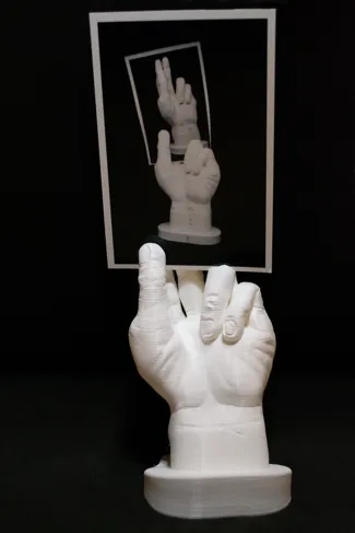 Realistic Handy photo holder