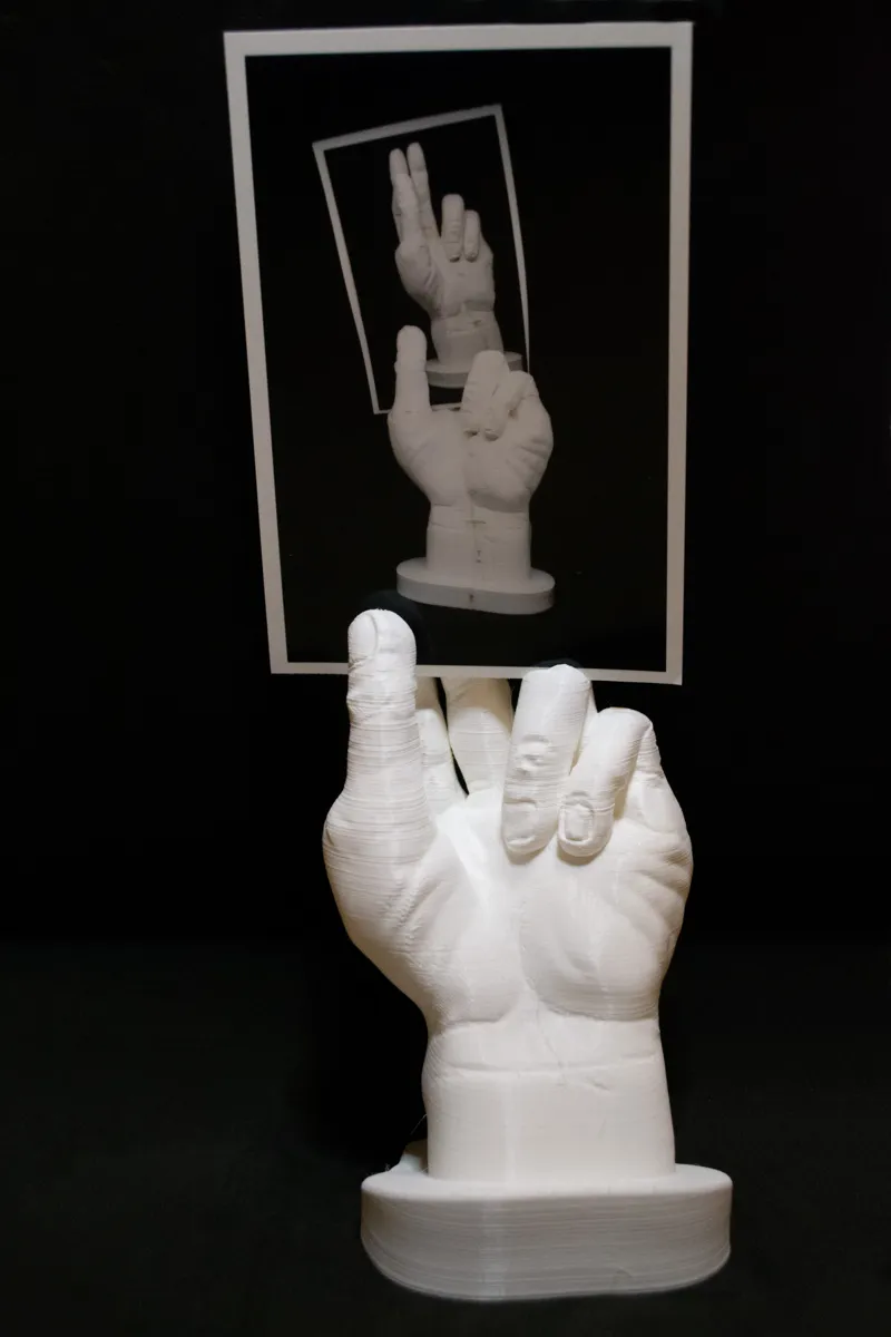 Realistic Handy photo holder