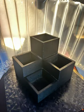 vase with 4 compartments