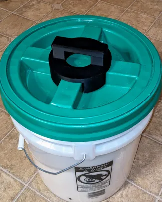 Gamma Seal Lid Opener