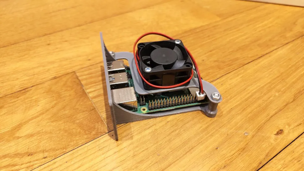 Raspberry pi 4 rack mount with fan by dinamitebla - MakerWorld