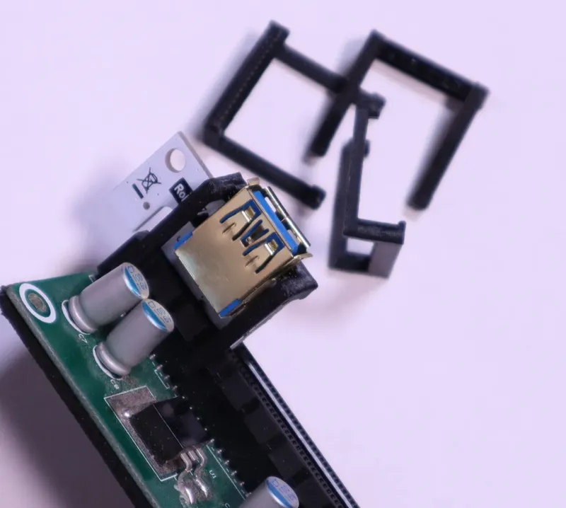 PCIE RISER CLIP LOCKS