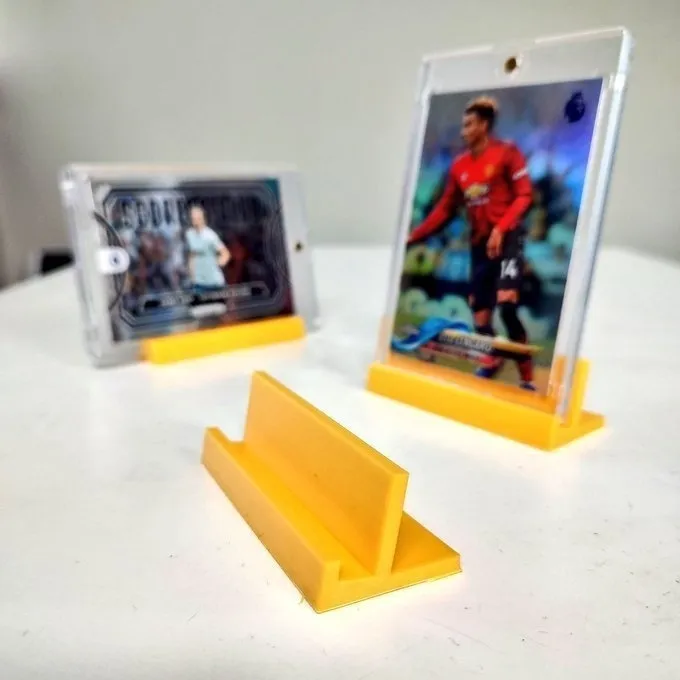 TRADING CARD CASE STAND