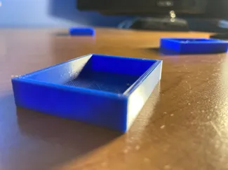 Simple Screw Tray