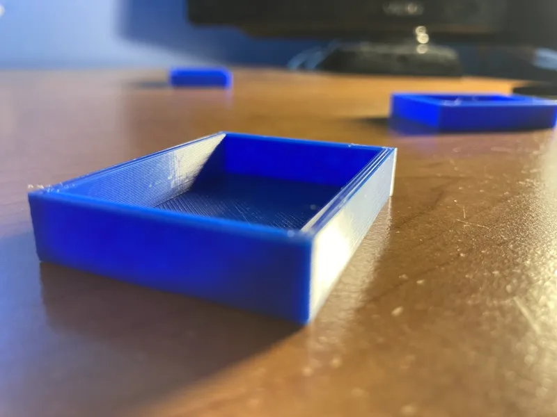 Simple Screw Tray