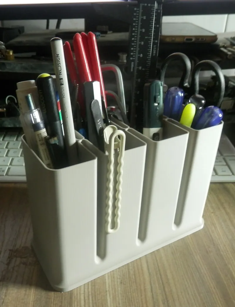 花瓶模式分隔式笔筒 Vase Separator Pen Container