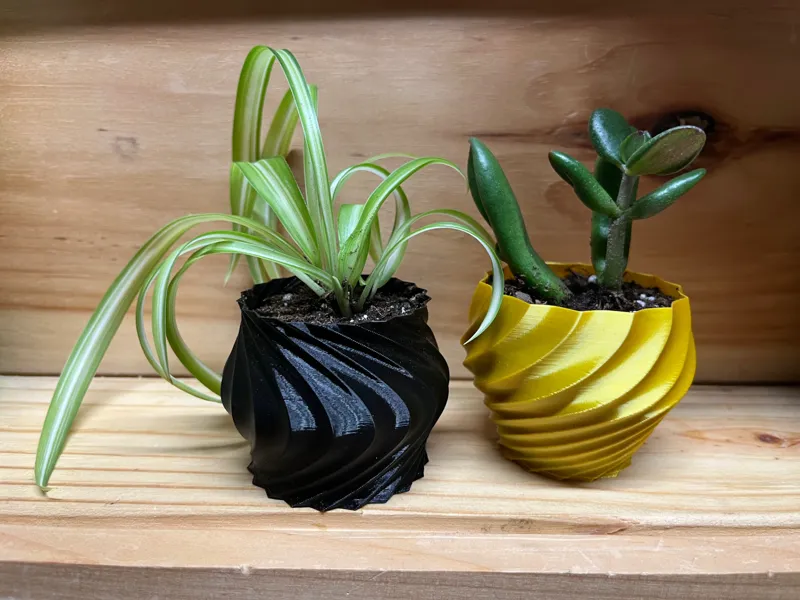 Mulit size twist plant pot
